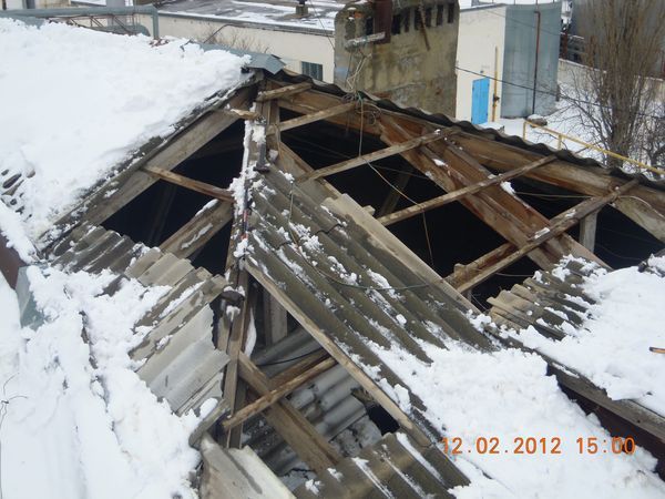 После разгула стихии крыша дома №9 по ул. Коммунальной (Гайдук)